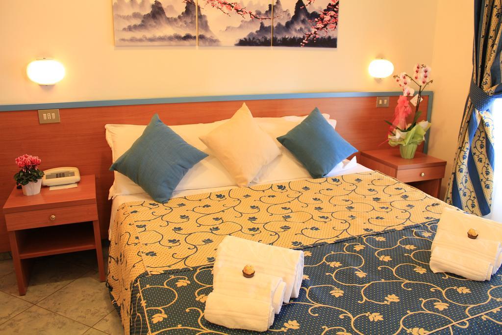 Paradise 3*