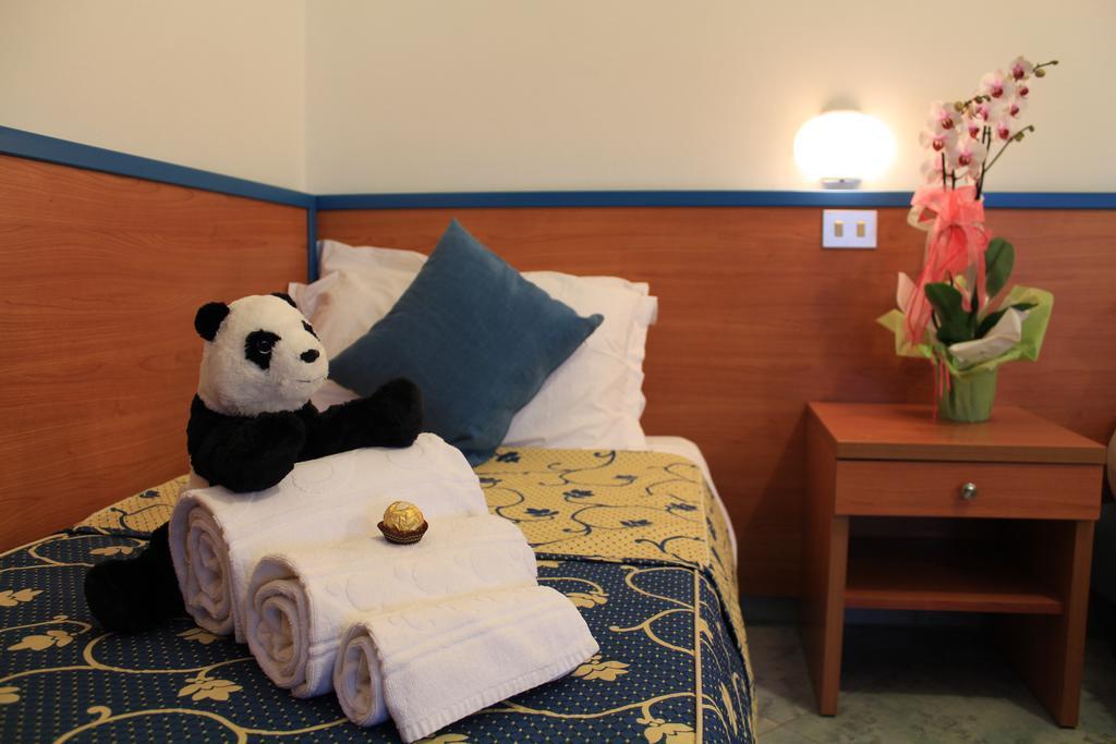 Paradise Hotel 3*